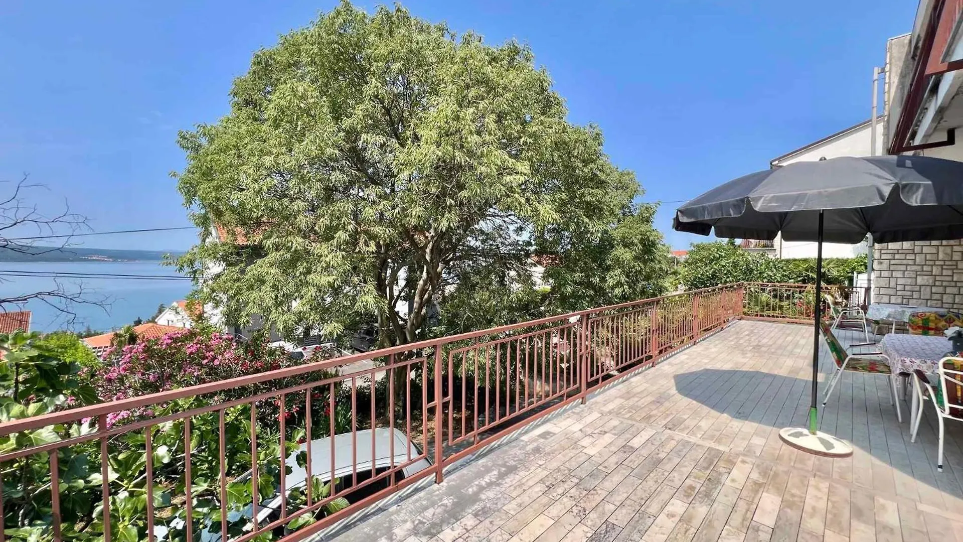 Apartment In Dramalj 45035
